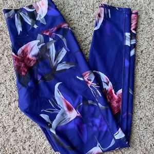 Fabletics-High Waisted Printed Powerhold 7/8- Med.